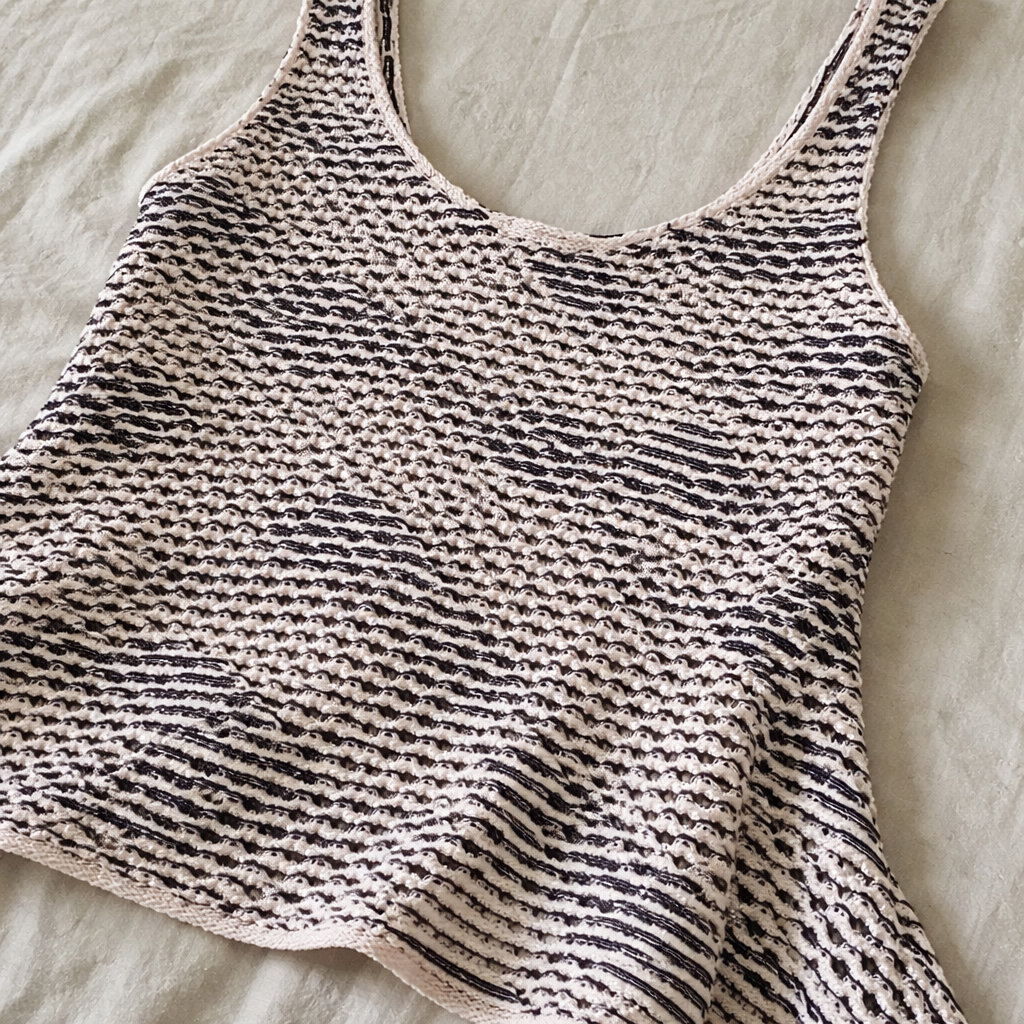 Blusa Regata Texturizada Peplum Premium